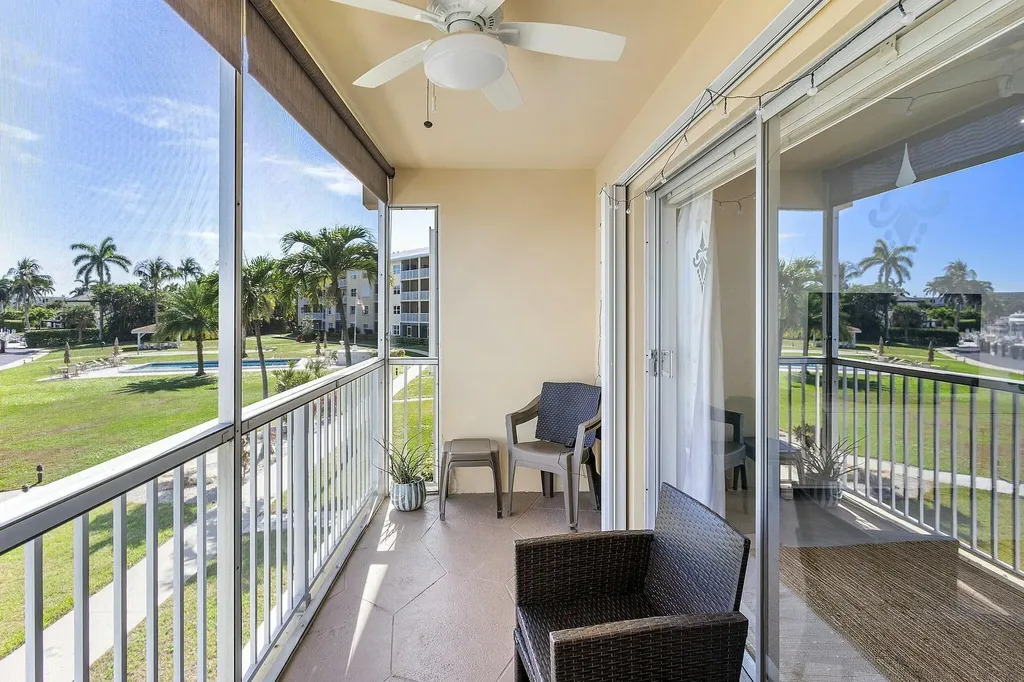 330 N Federal Highway Deerfield Beach FL 33441
