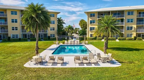 330 N Federal Highway Deerfield Beach FL 33441