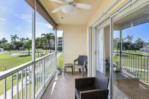 330 N Federal Highway Deerfield Beach FL 33441