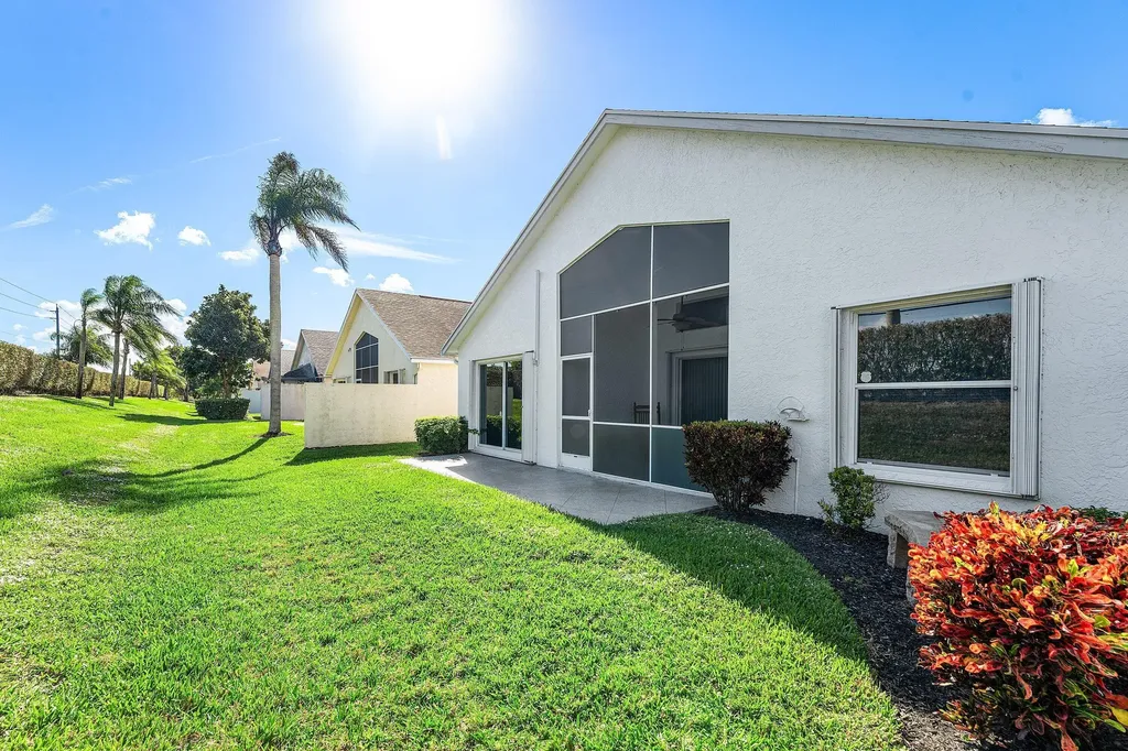 5097 Robino Circle West Palm Beach FL 33417
