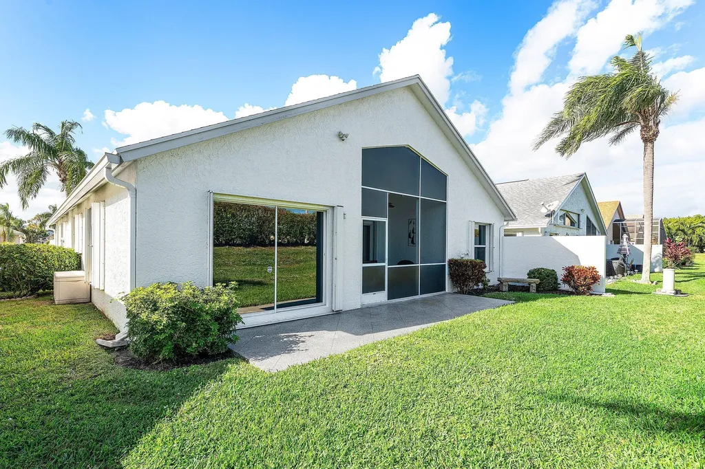 5097 Robino Circle West Palm Beach FL 33417
