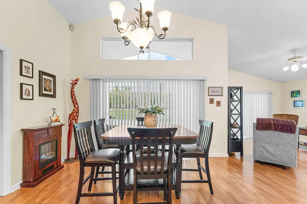 5097 Robino Circle West Palm Beach FL 33417