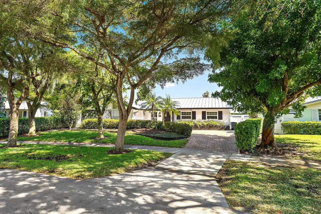 801 Fairhaven Drive North Palm Beach FL 33408