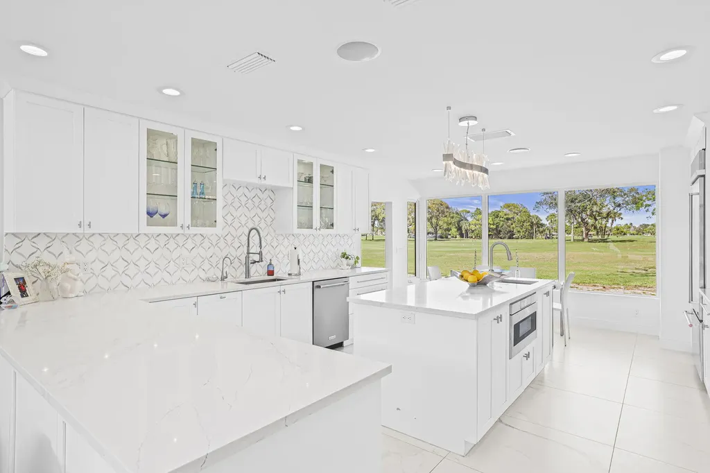 6549 Eastpointe Pines Street Palm Beach Gardens FL 33418
