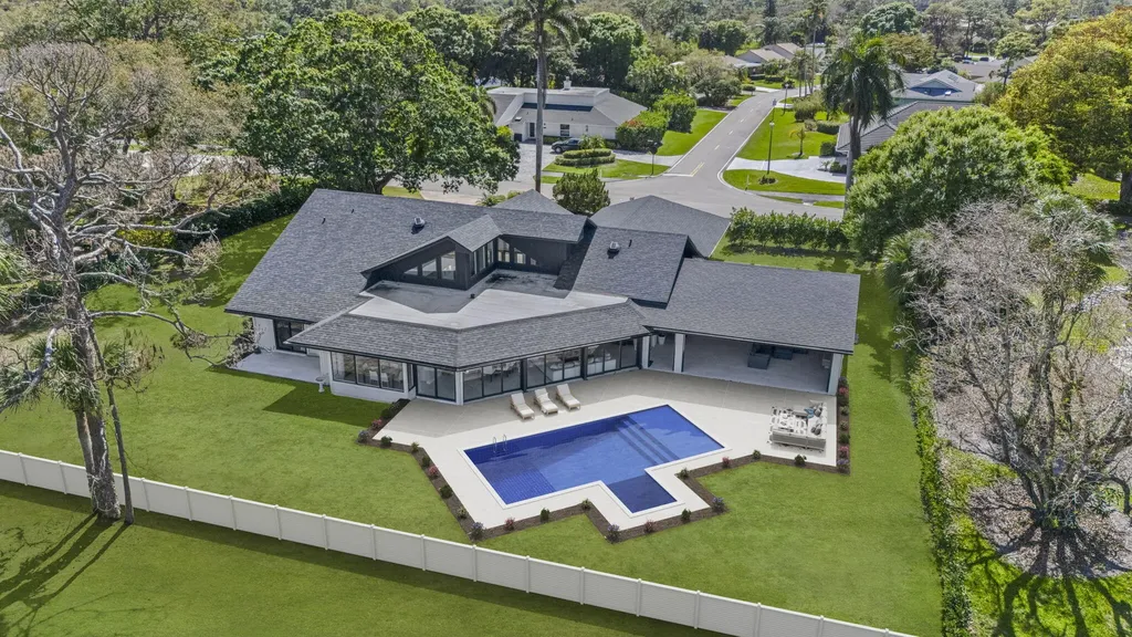 6549 Eastpointe Pines Street Palm Beach Gardens FL 33418