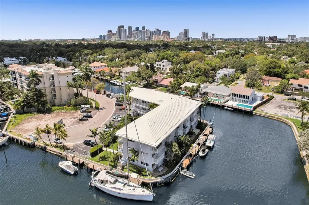 535 Hendricks Isle Fort Lauderdale FL 33301