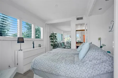 535 Hendricks Isle Fort Lauderdale FL 33301