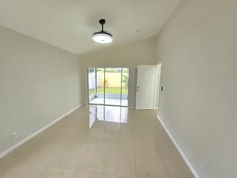 1041 Fairfax Circle W Boynton Beach FL 33436