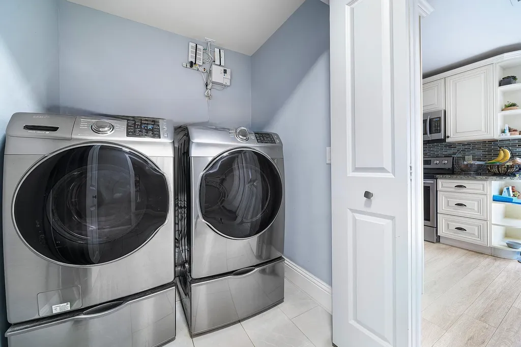 86 Cambridge Lane Boynton Beach FL 33436
