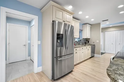 86 Cambridge Lane Boynton Beach FL 33436