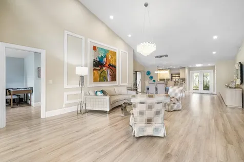 86 Cambridge Lane Boynton Beach FL 33436