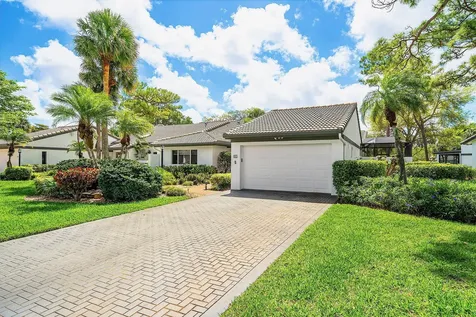 86 Cambridge Lane Boynton Beach FL 33436