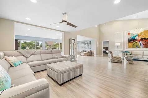 86 Cambridge Lane Boynton Beach FL 33436