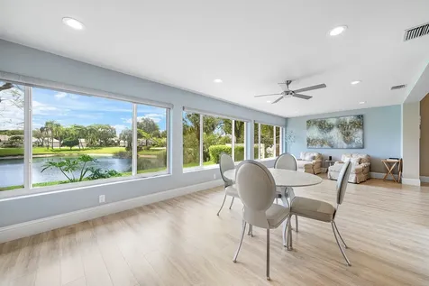 86 Cambridge Lane Boynton Beach FL 33436