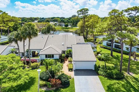 86 Cambridge Lane Boynton Beach FL 33436