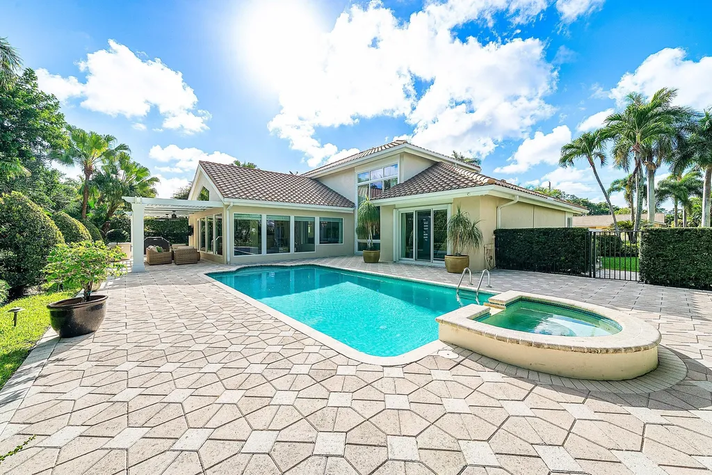4361 Gleneagles Drive Boynton Beach FL 33436