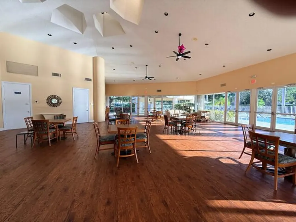 8659 Vía Reale Boca Raton FL 33496