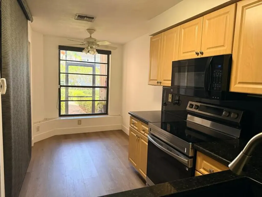 8659 Vía Reale Boca Raton FL 33496