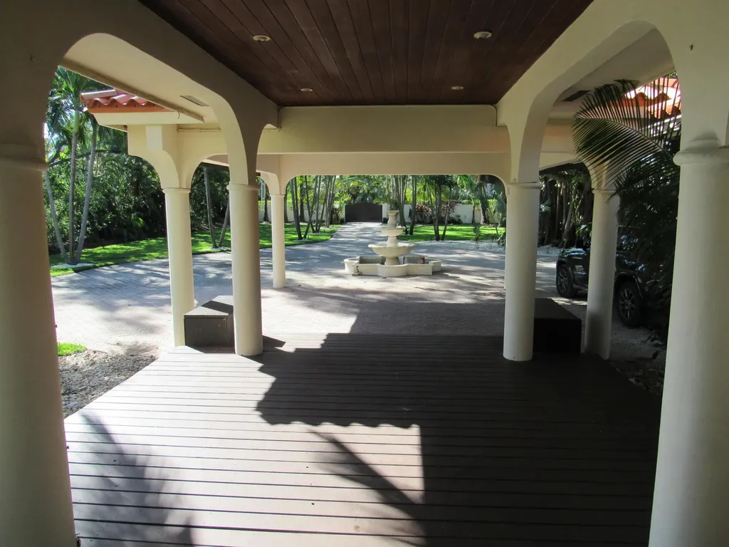 185 Palm Avenue Miami Beach FL 33139
