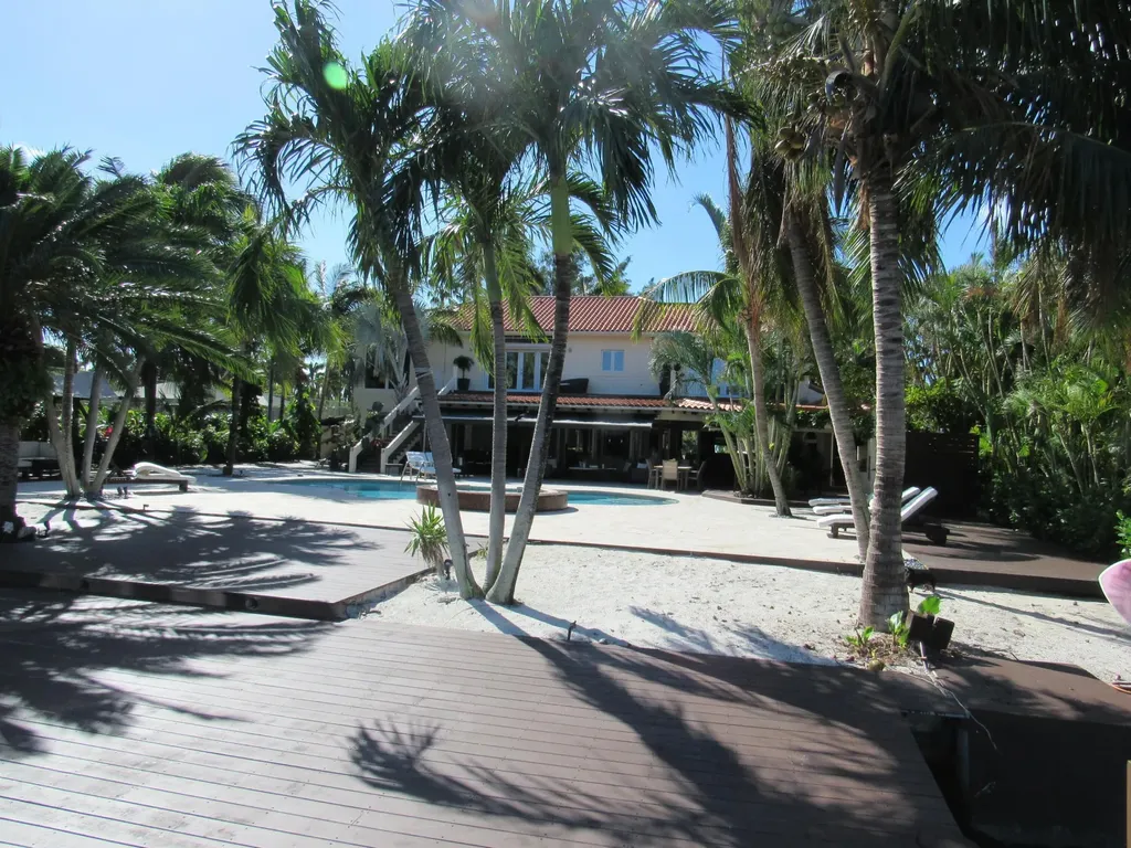 185 Palm Avenue Miami Beach FL 33139