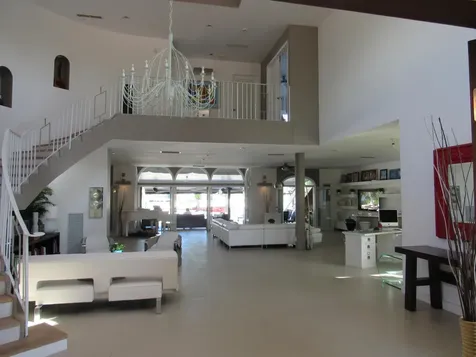 185 Palm Avenue Miami Beach FL 33139