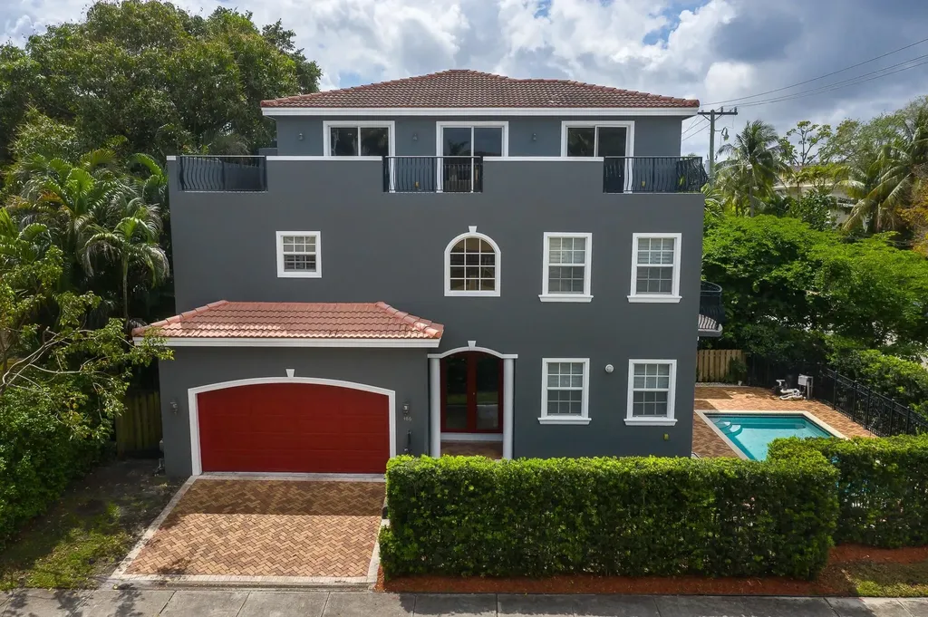 486 SW 5th Street Fort Lauderdale FL 33315