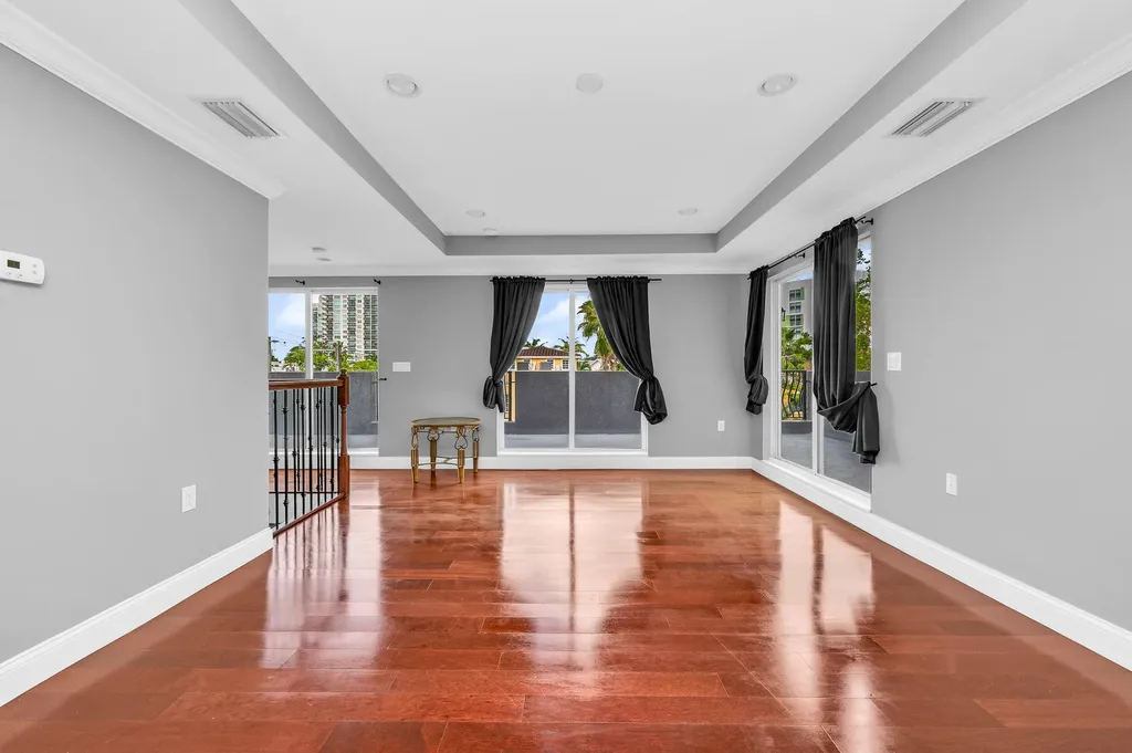 486 SW 5th Street Fort Lauderdale FL 33315