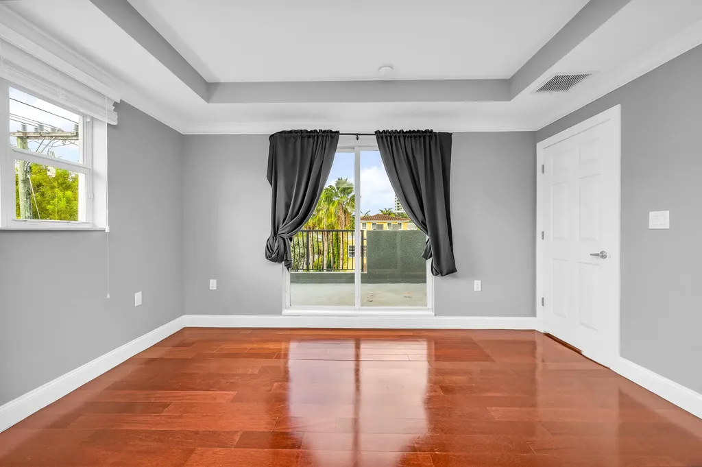 486 SW 5th Street Fort Lauderdale FL 33315