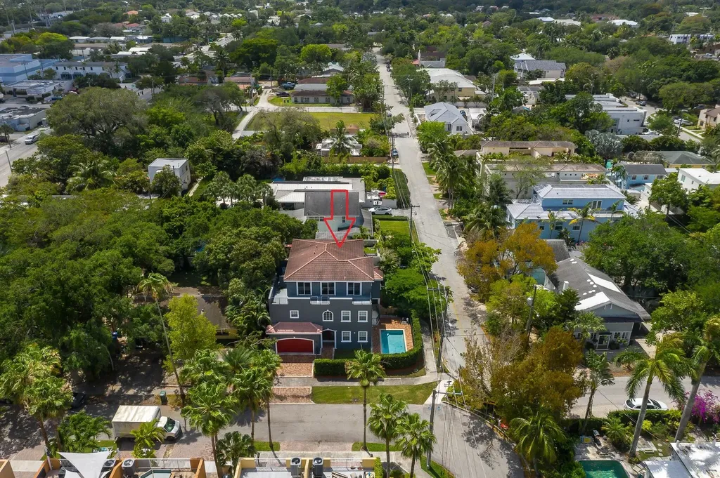 486 SW 5th Street Fort Lauderdale FL 33315