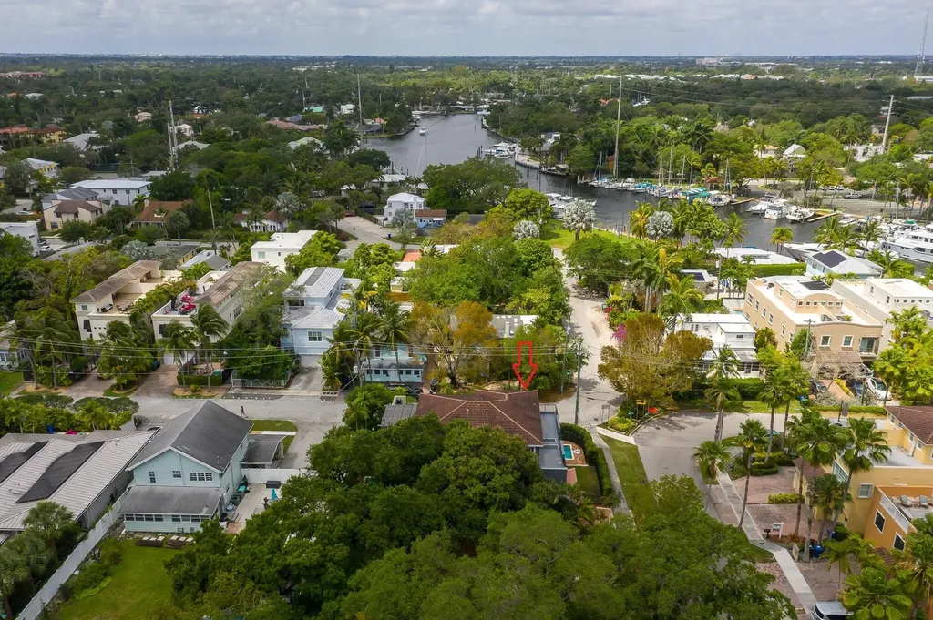486 SW 5th Street Fort Lauderdale FL 33315