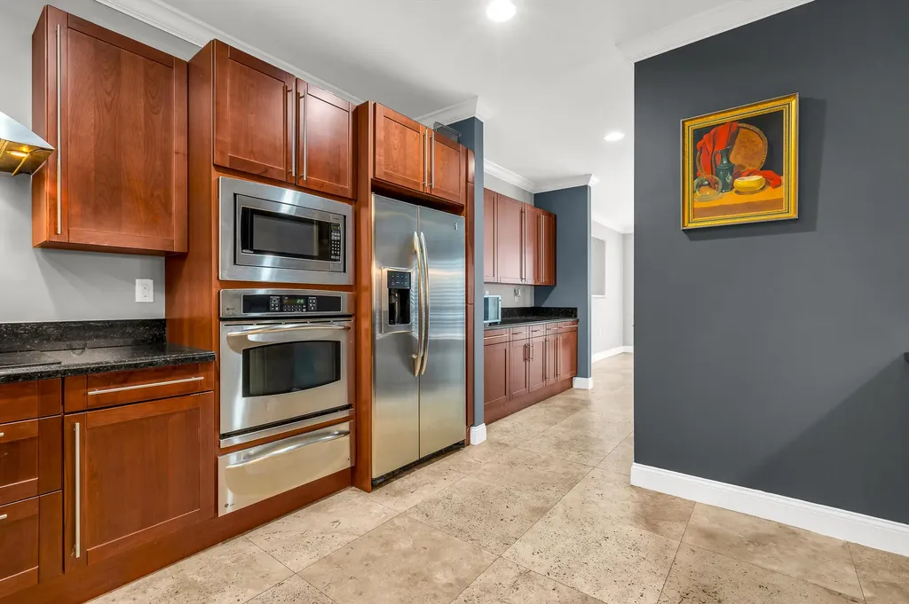 486 SW 5th Street Fort Lauderdale FL 33315