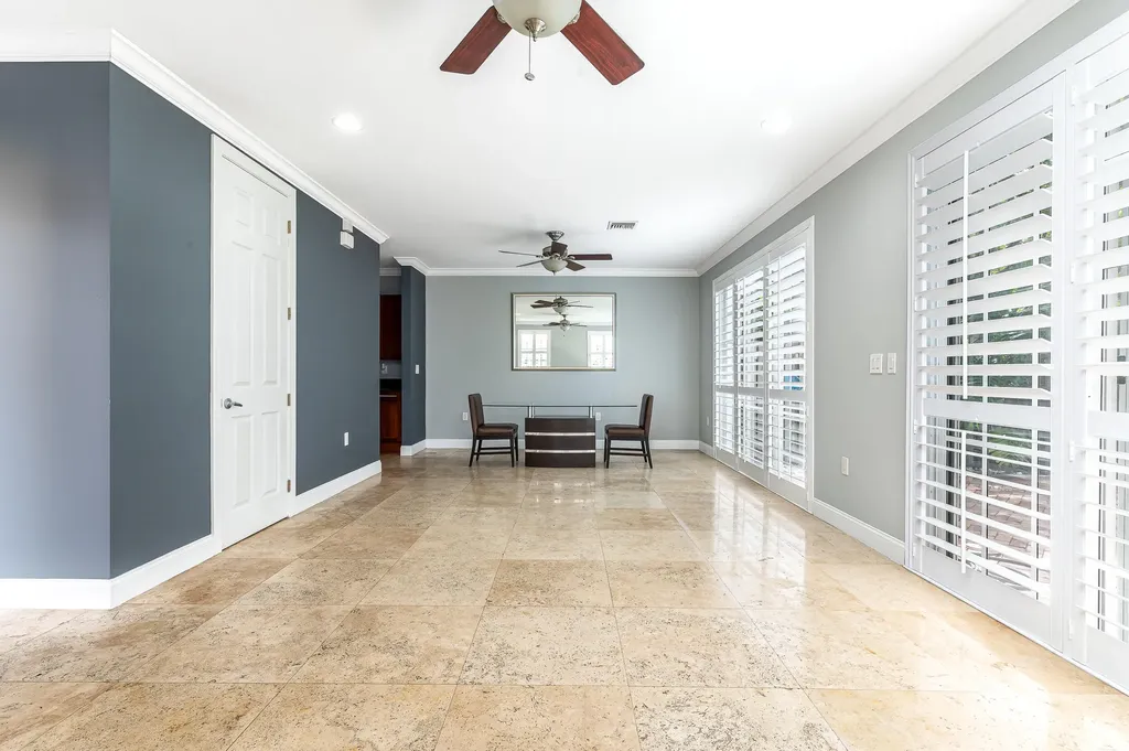 486 SW 5th Street Fort Lauderdale FL 33315