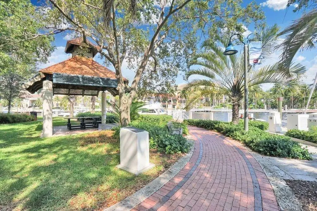 401 SW 4th Avenue Fort Lauderdale FL 33315