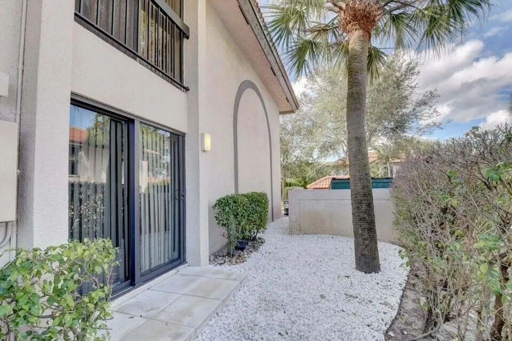 400 Club Circle Boca Raton FL 33487