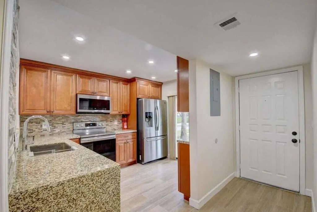 400 Club Circle Boca Raton FL 33487