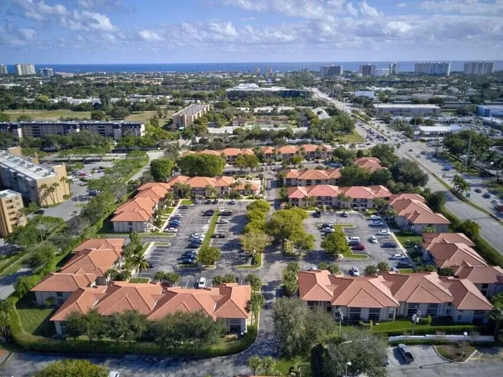 400 Club Circle Boca Raton FL 33487
