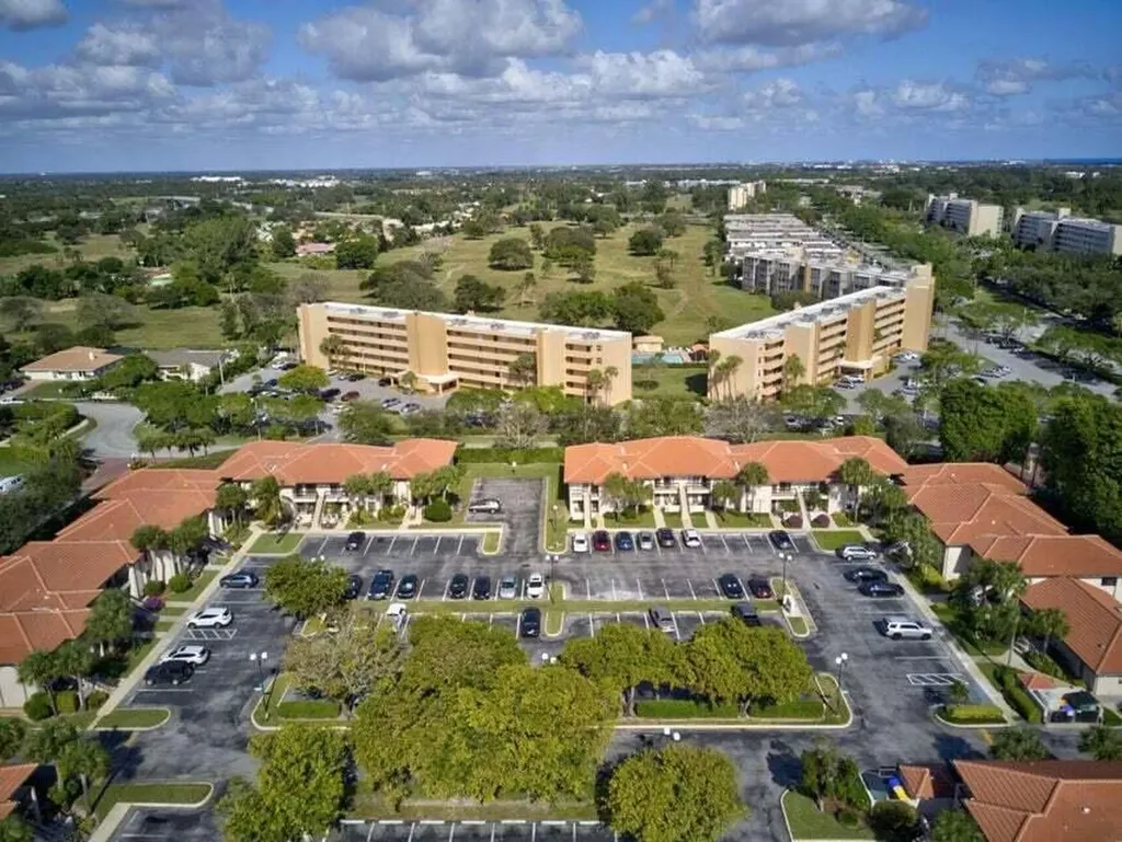 400 Club Circle Boca Raton FL 33487