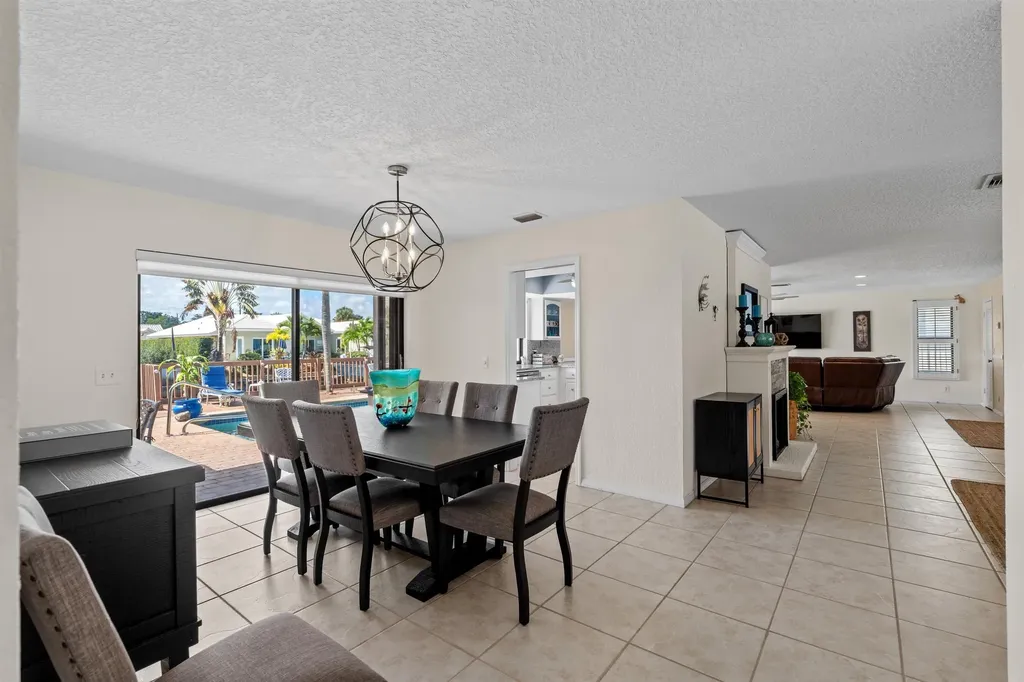 1223 SW Pepperridge Terrace Boca Raton FL 33486