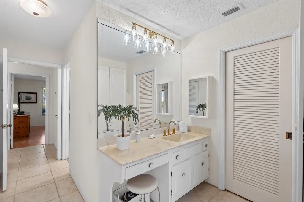 1223 SW Pepperridge Terrace Boca Raton FL 33486