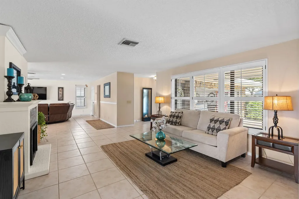 1223 SW Pepperridge Terrace Boca Raton FL 33486