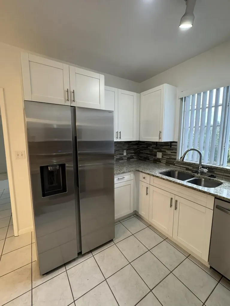 2010 Taylor Street Hollywood FL 33020