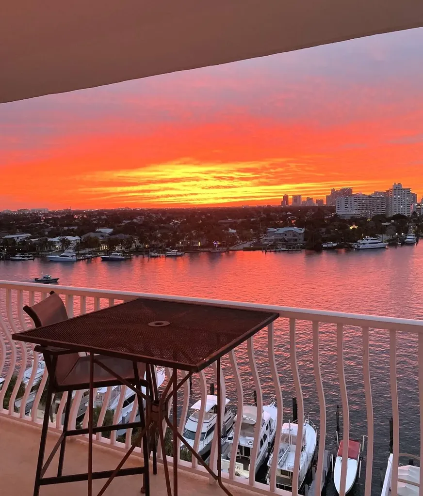 1 Las Olas Circle Fort Lauderdale FL 33316