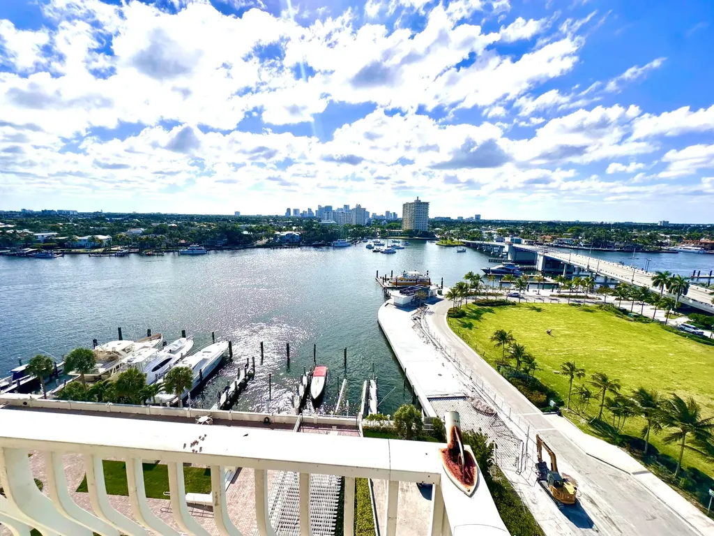 1 Las Olas Circle Fort Lauderdale FL 33316