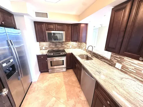 1 Las Olas Circle Fort Lauderdale FL 33316