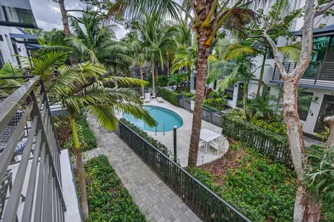 615 NE 22nd Drive Wilton Manors FL 33305