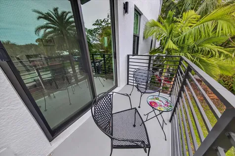 615 NE 22nd Drive Wilton Manors FL 33305