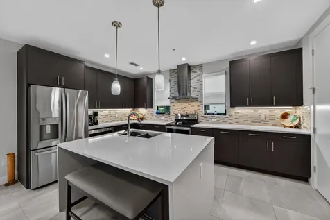 615 NE 22nd Drive Wilton Manors FL 33305