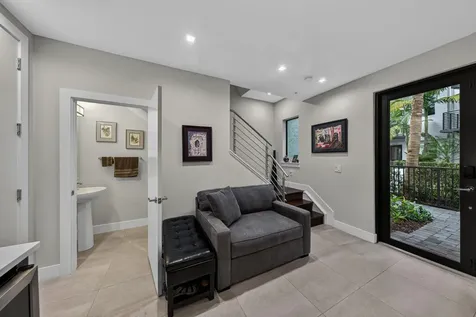 615 NE 22nd Drive Wilton Manors FL 33305
