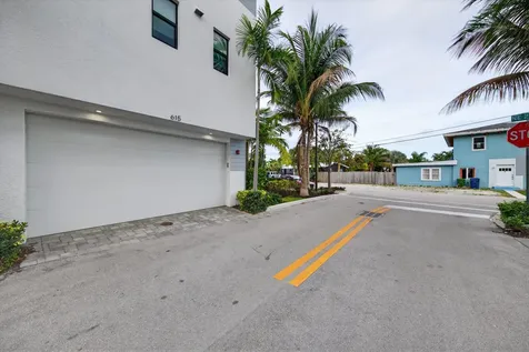 615 NE 22nd Drive Wilton Manors FL 33305