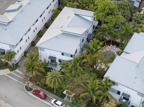 615 NE 22nd Drive Wilton Manors FL 33305